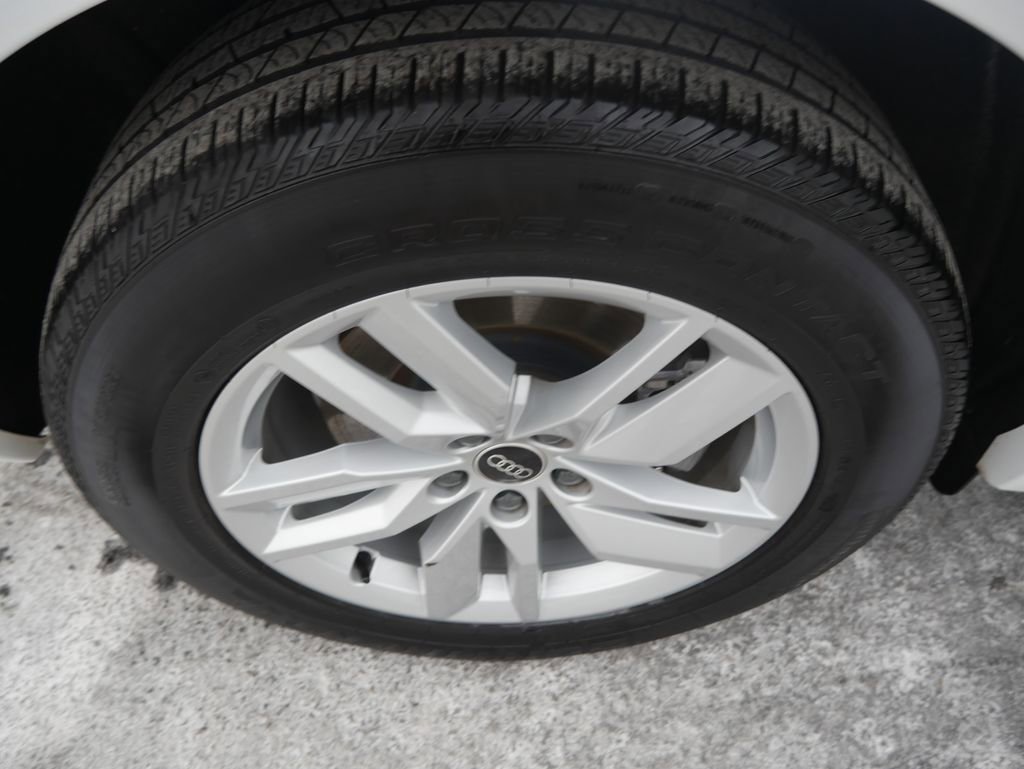 Certified 2023 Audi Q5 2.0T Premium w/ Convenience Package image 14