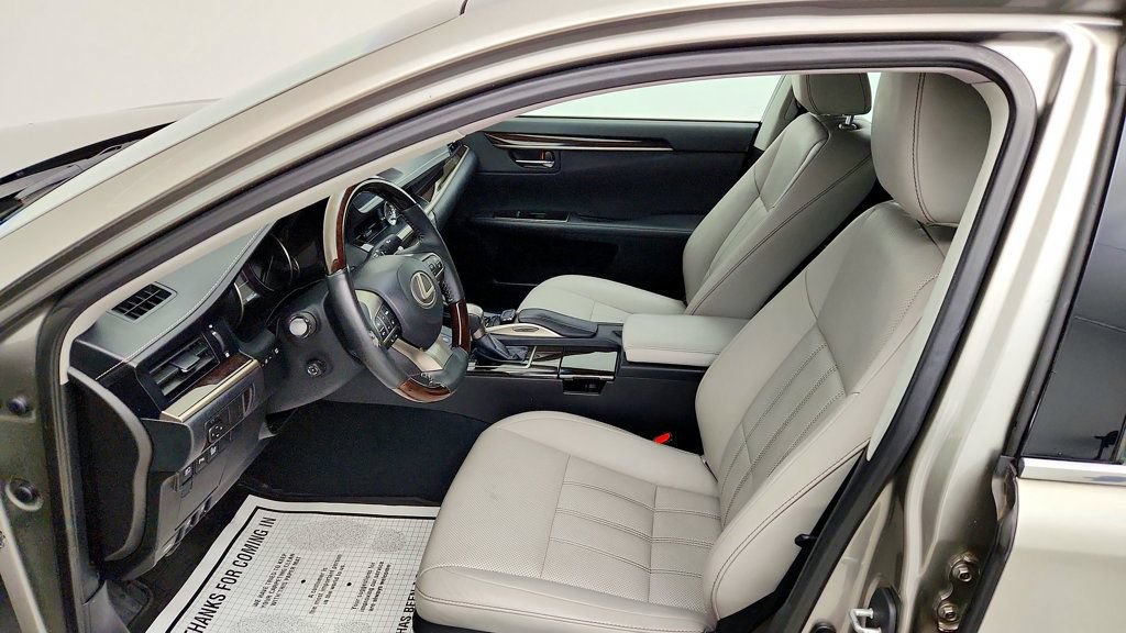 Used 2016 Lexus ES 350 w/ Luxury Package w/Wood Trim FWD image 21