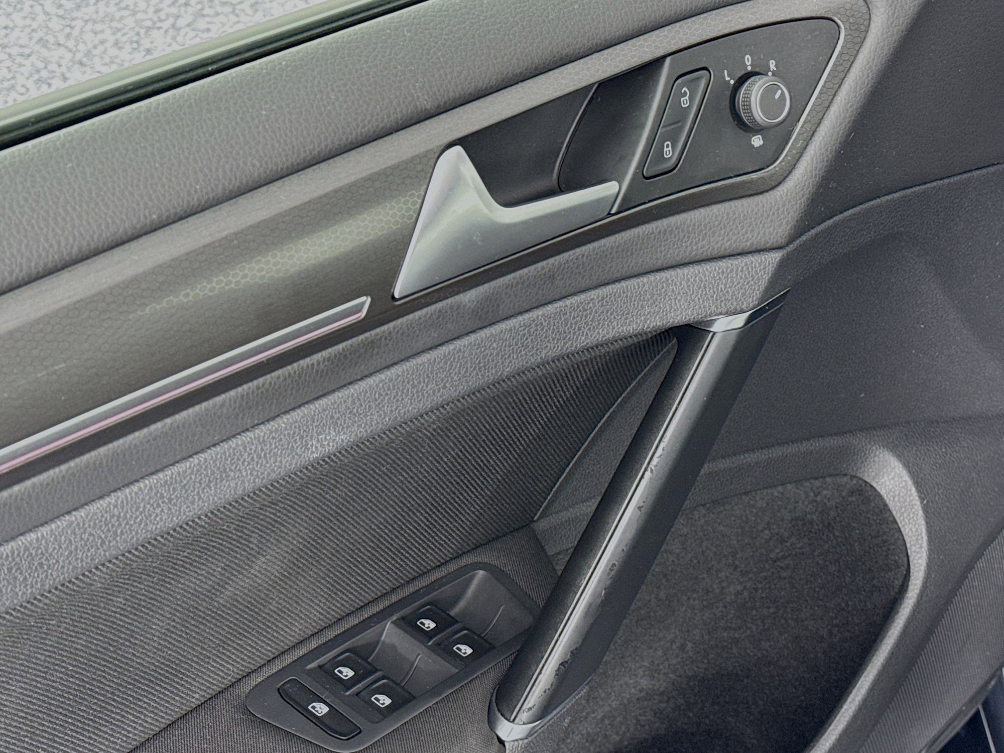 Used 2018 Volkswagen GTI S image 17