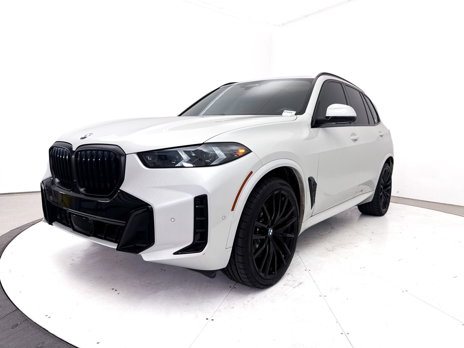 Used 2024 BMW X5 xDrive40i w/ Executive Package AWD/4WD image 16
