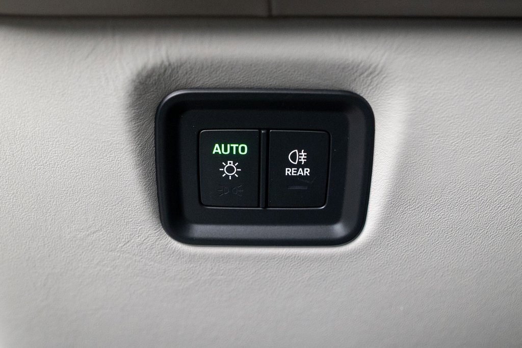 New 2026 Porsche Cayenne S image 23