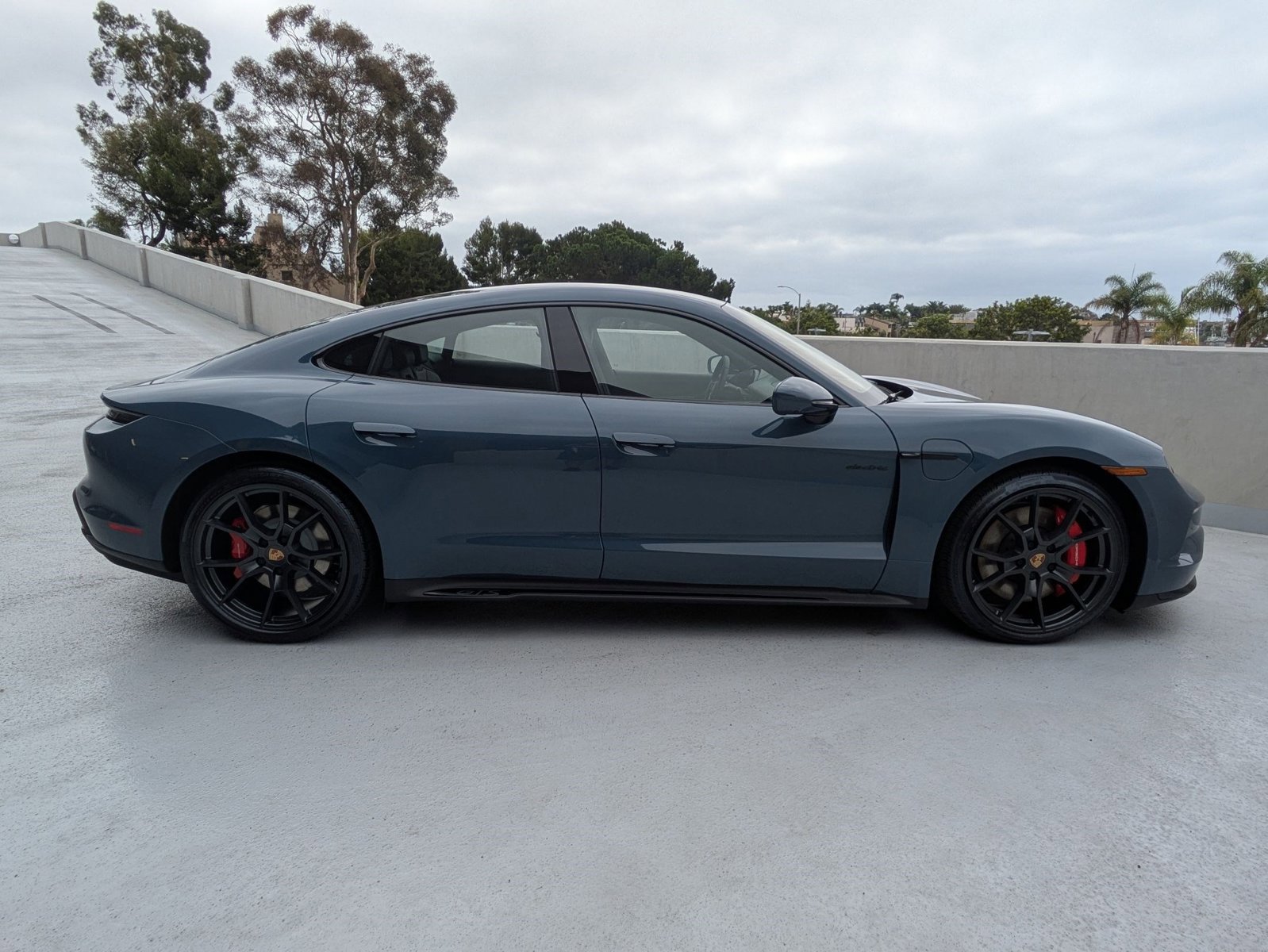 New 2026 Porsche Taycan GTS image 8