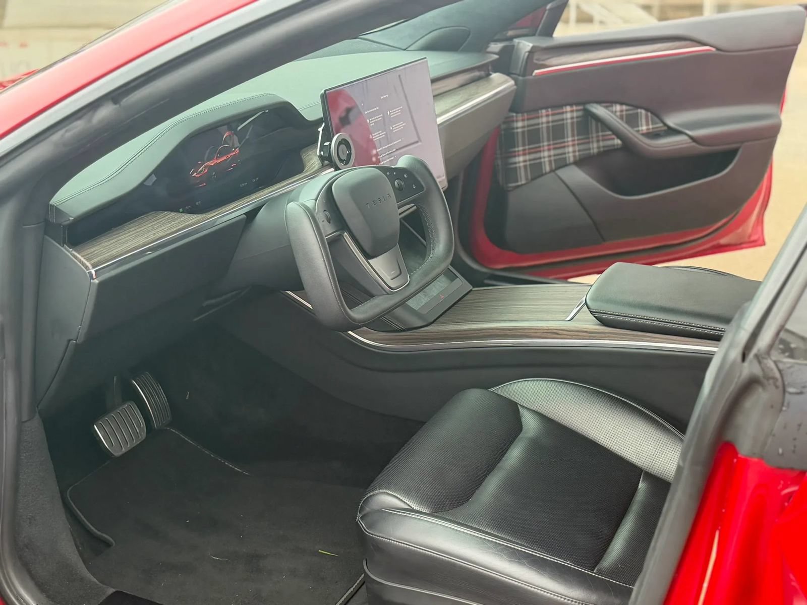 Used 2021 Tesla Model S Plaid AWD/4WD image 16