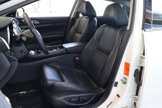 Used 2021 Nissan Maxima Platinum w/ Sport Mat Group FWD image 14