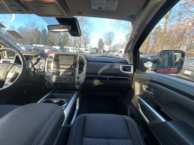 Used 2023 Nissan Titan SV w/ SV Convenience Package image 29