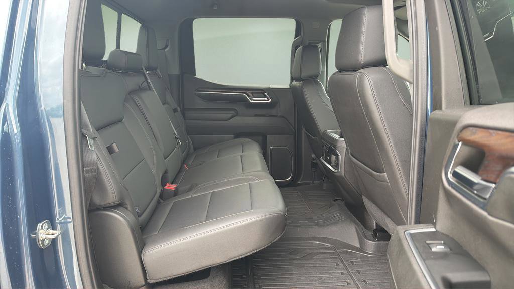 Used 2024 GMC Sierra 1500 SLT w/ SLT Premium Plus Package AWD/4WD image 14