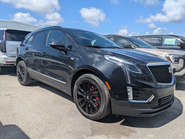 Certified 2023 Cadillac XT5 Sportv w/ Technology Package AWD/4WD image 1