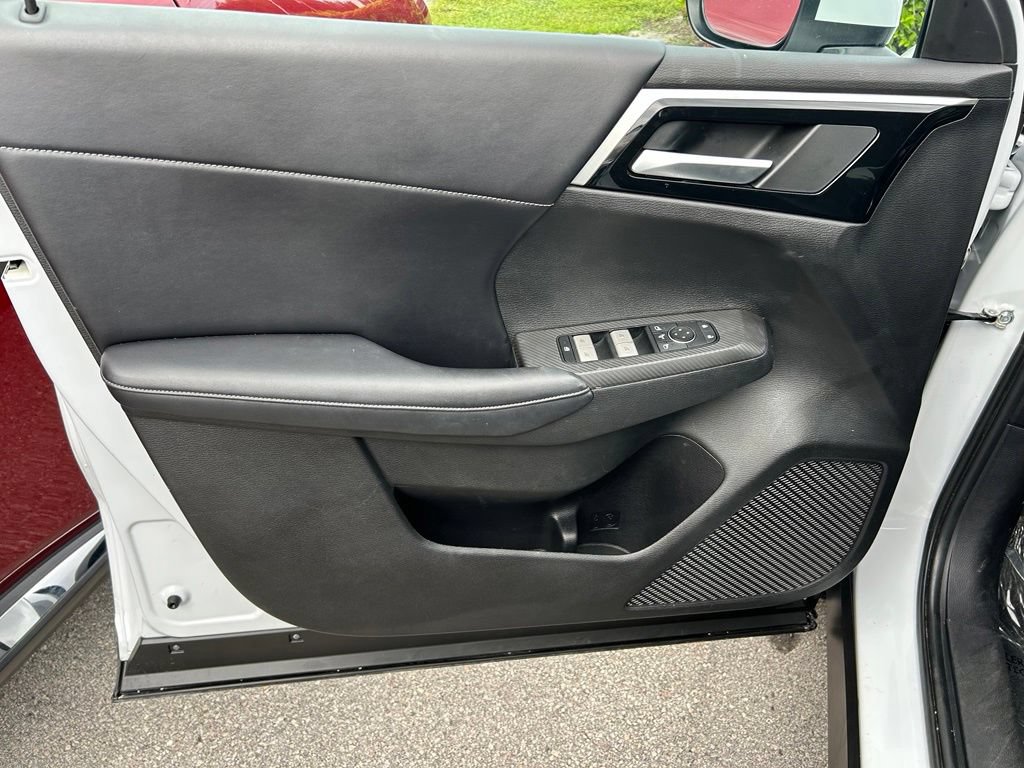 Used 2024 Mitsubishi Outlander SE AWD/4WD image 17