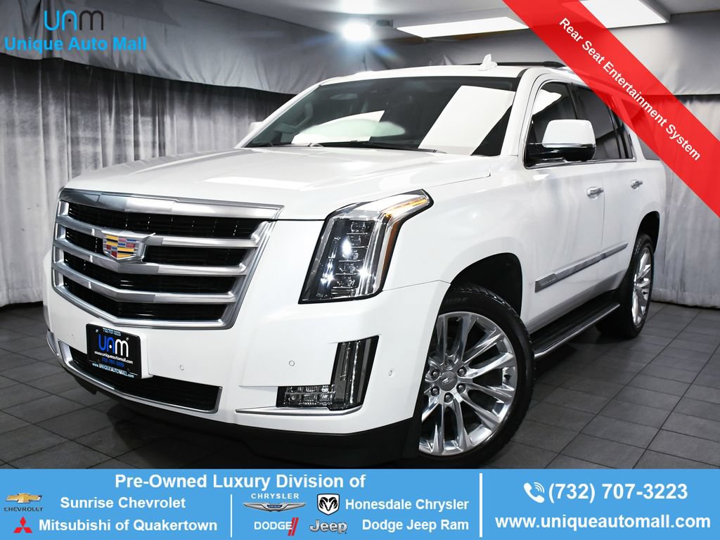 Used 2020 Cadillac Escalade Luxury AWD/4WD image 1