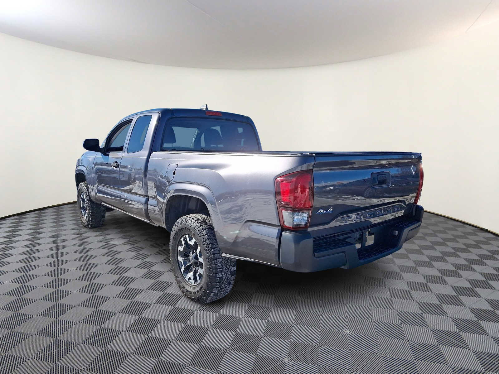 Certified 2021 Toyota Tacoma SR image 9