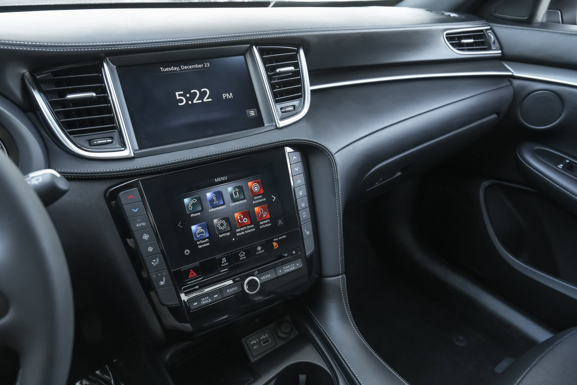 Used 2025 INFINITI QX55 Luxe w/ Cargo Package image 10