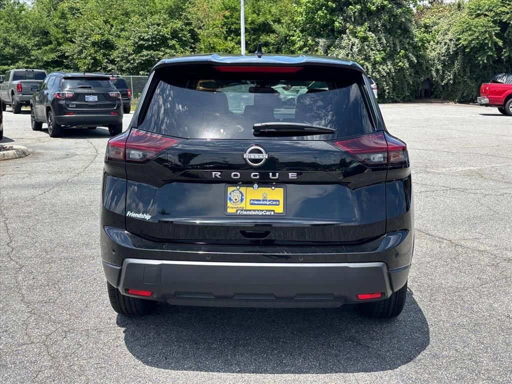 Used 2025 Nissan Rogue SV FWD image 25