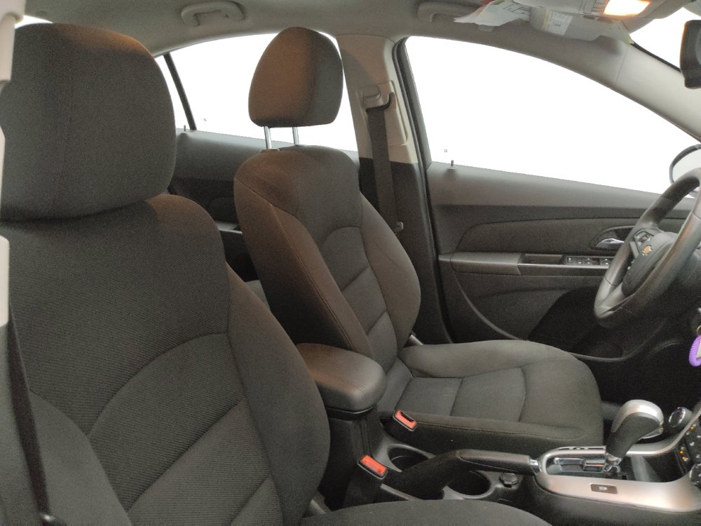 Used 2016 Chevrolet Cruze LT FWD image 21