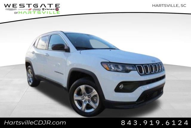 New 2024 Jeep Compass Latitude video 1