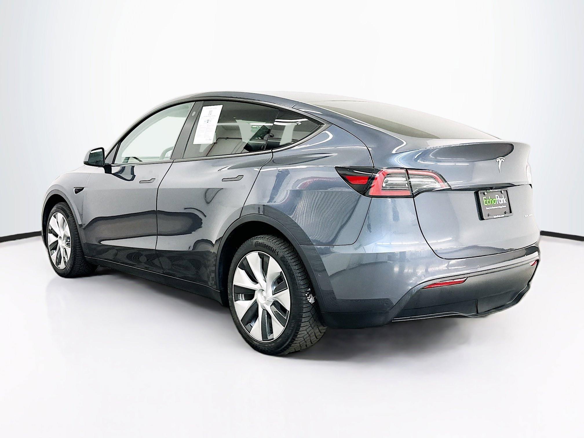 Used 2022 Tesla Model Y Long Range image 5