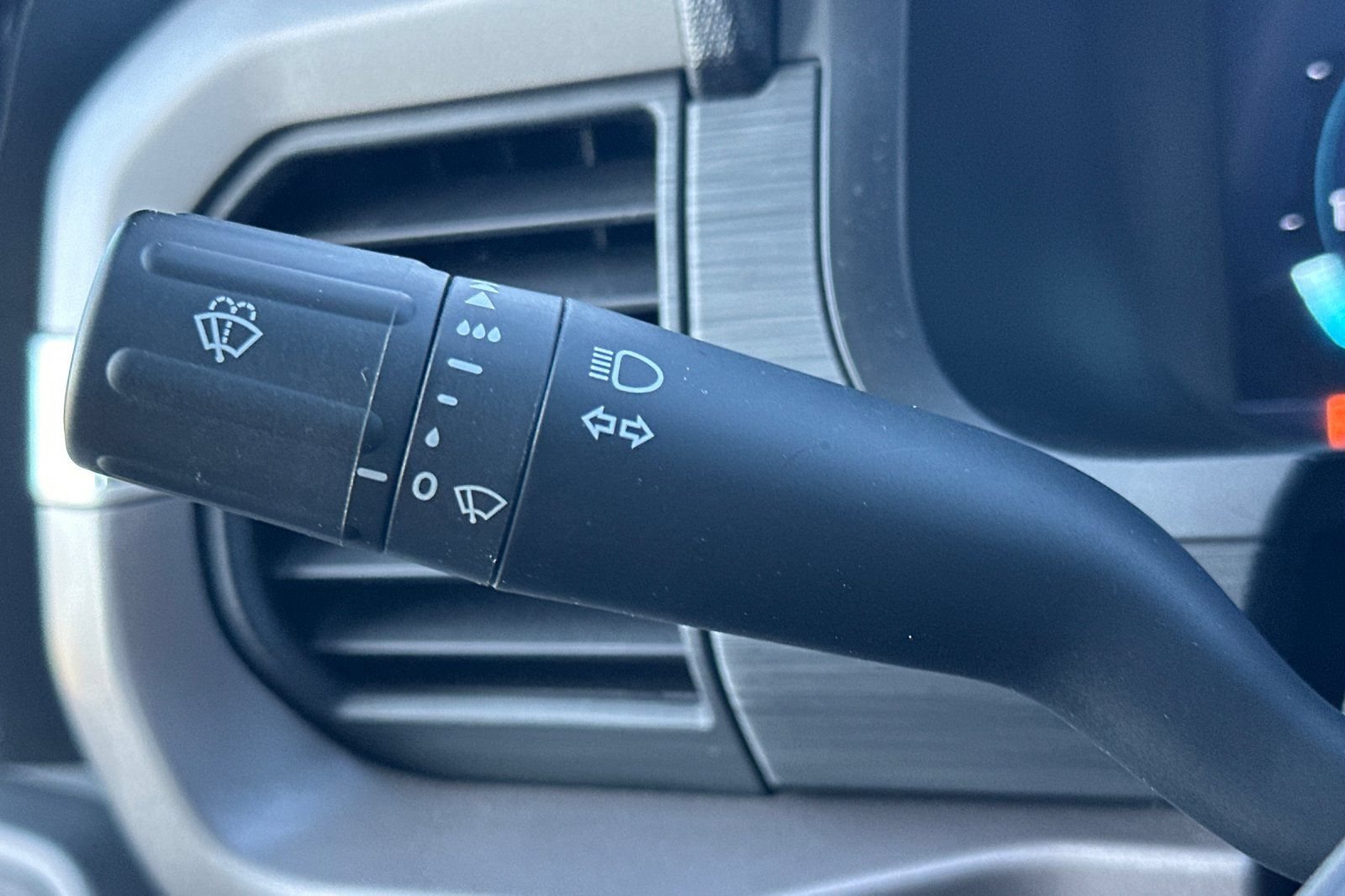 Used 2025 Ford F150 XLT w/ Equipment Group 301A Standard RWD image 34