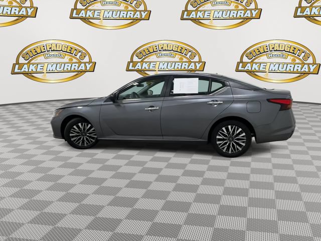 Used 2024 Nissan Altima 2.5 SV FWD image 8