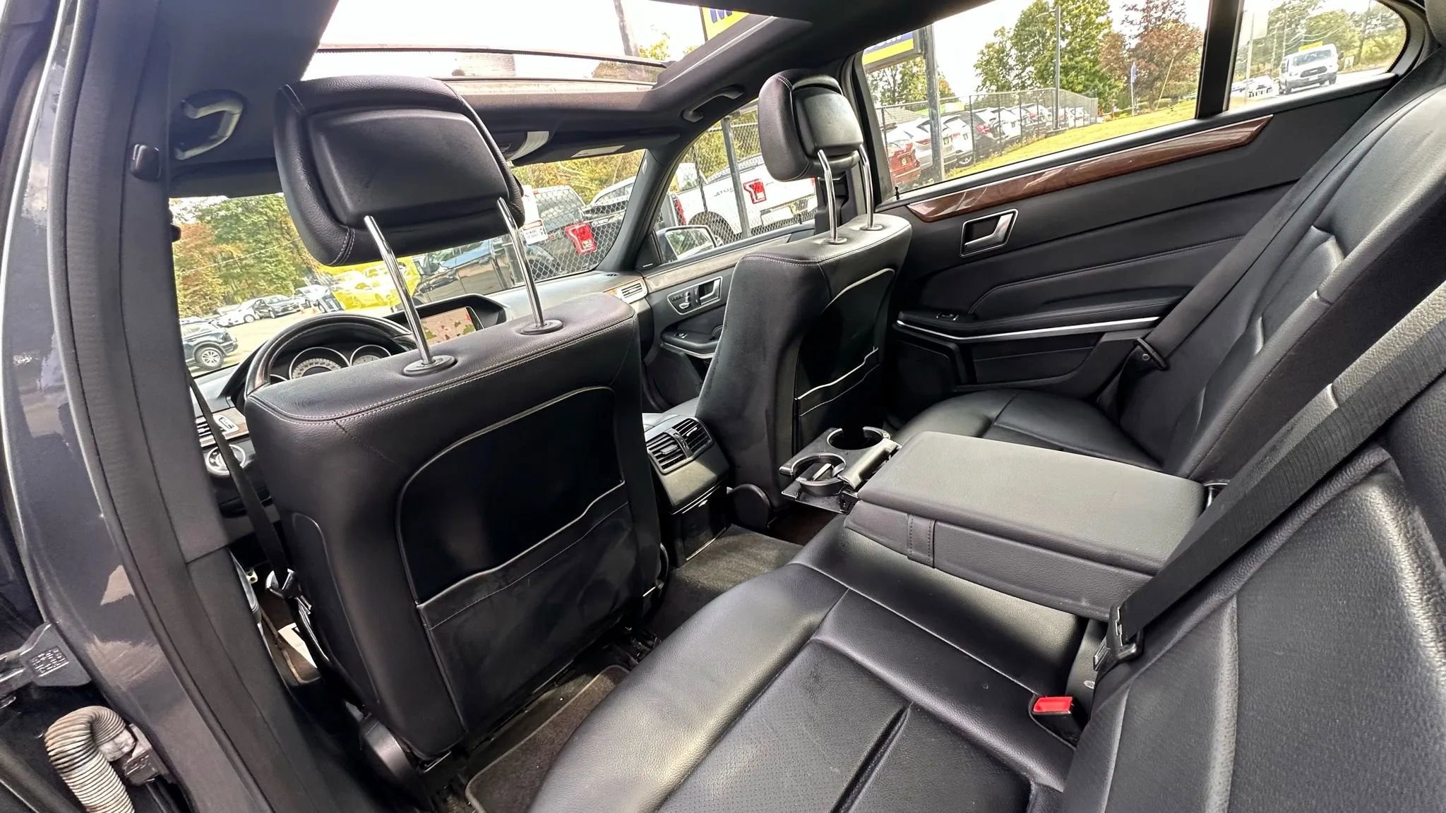 Used 2014 Mercedes-Benz E 350 4MATIC Sedan image 22