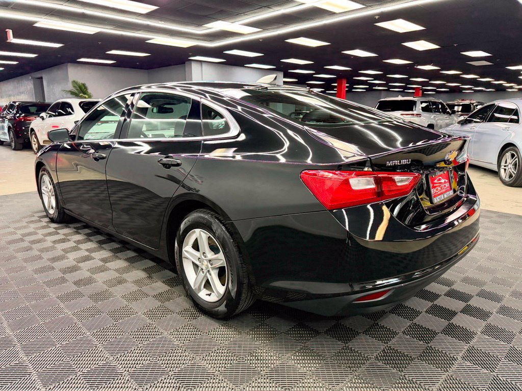 Used 2022 Chevrolet Malibu LS w/ LPO, Convenience Package 2 FWD image 11