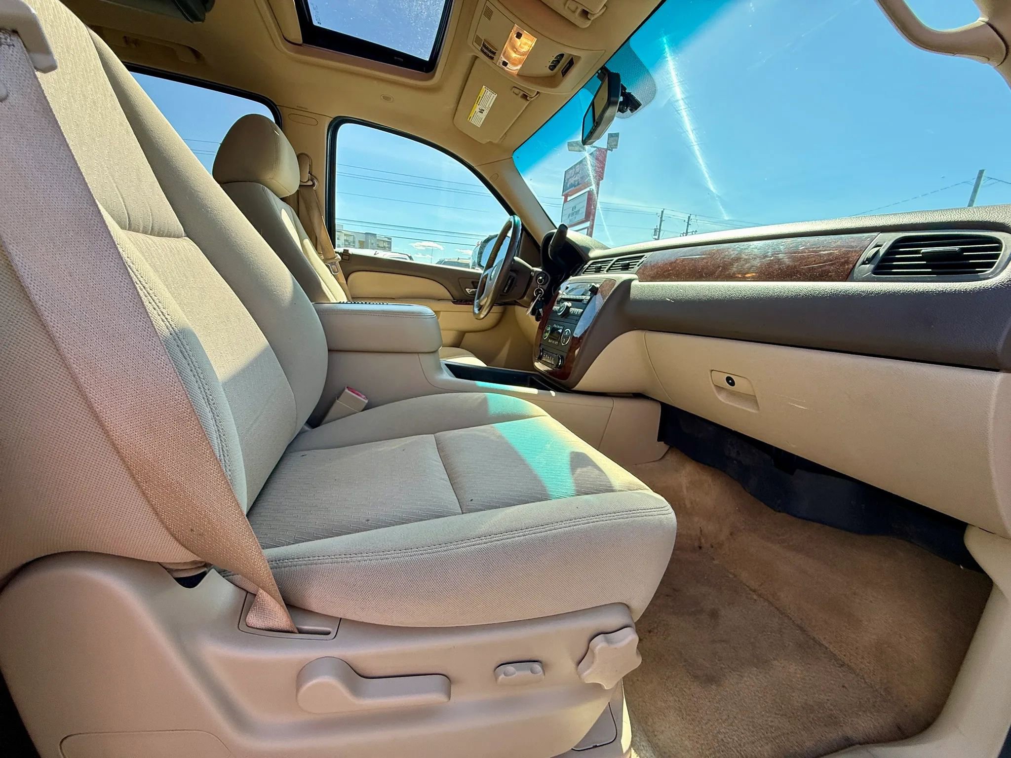 Used 2010 Chevrolet Suburban LS w/ Interior Plus Package AWD/4WD image 20