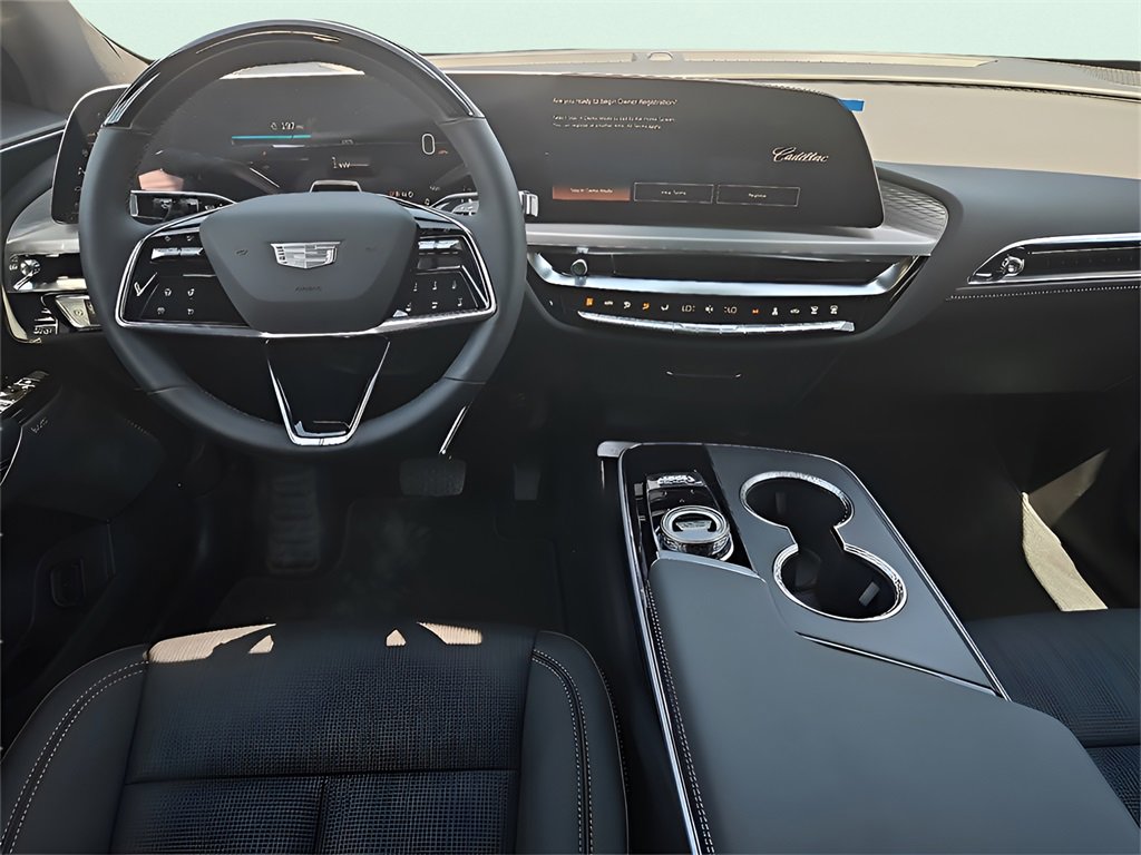 New 2025 Cadillac Lyriq Sport image 25