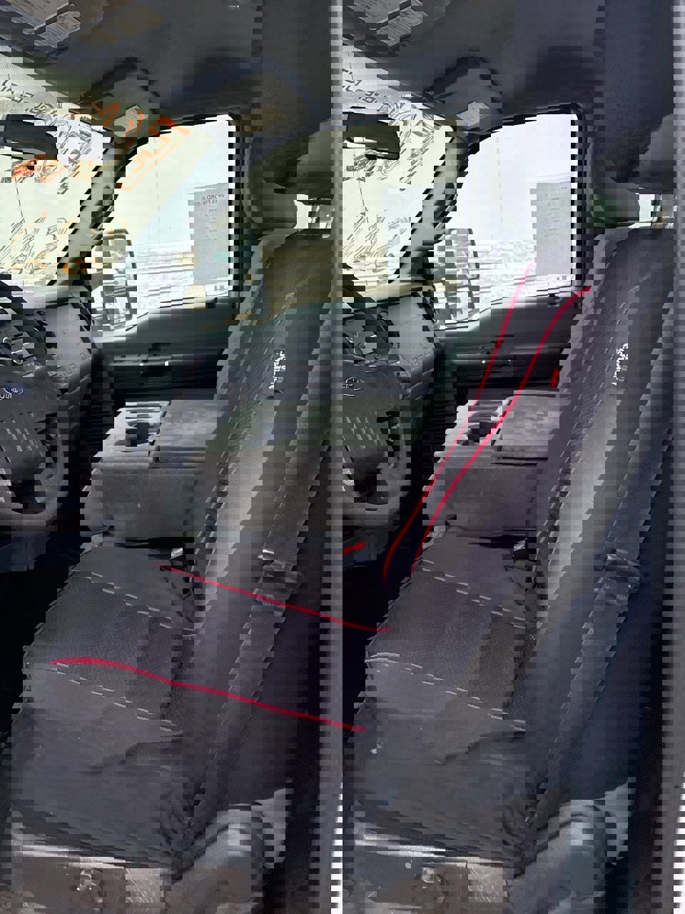 Used 2015 Ford F550 4x4 Regular Cab Super Duty w/ Power Equipment Group image 6