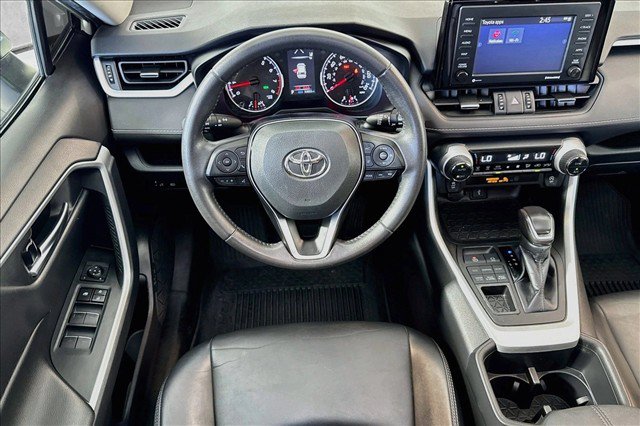 Used 2022 Toyota RAV4 XLE Premium AWD/4WD image 20