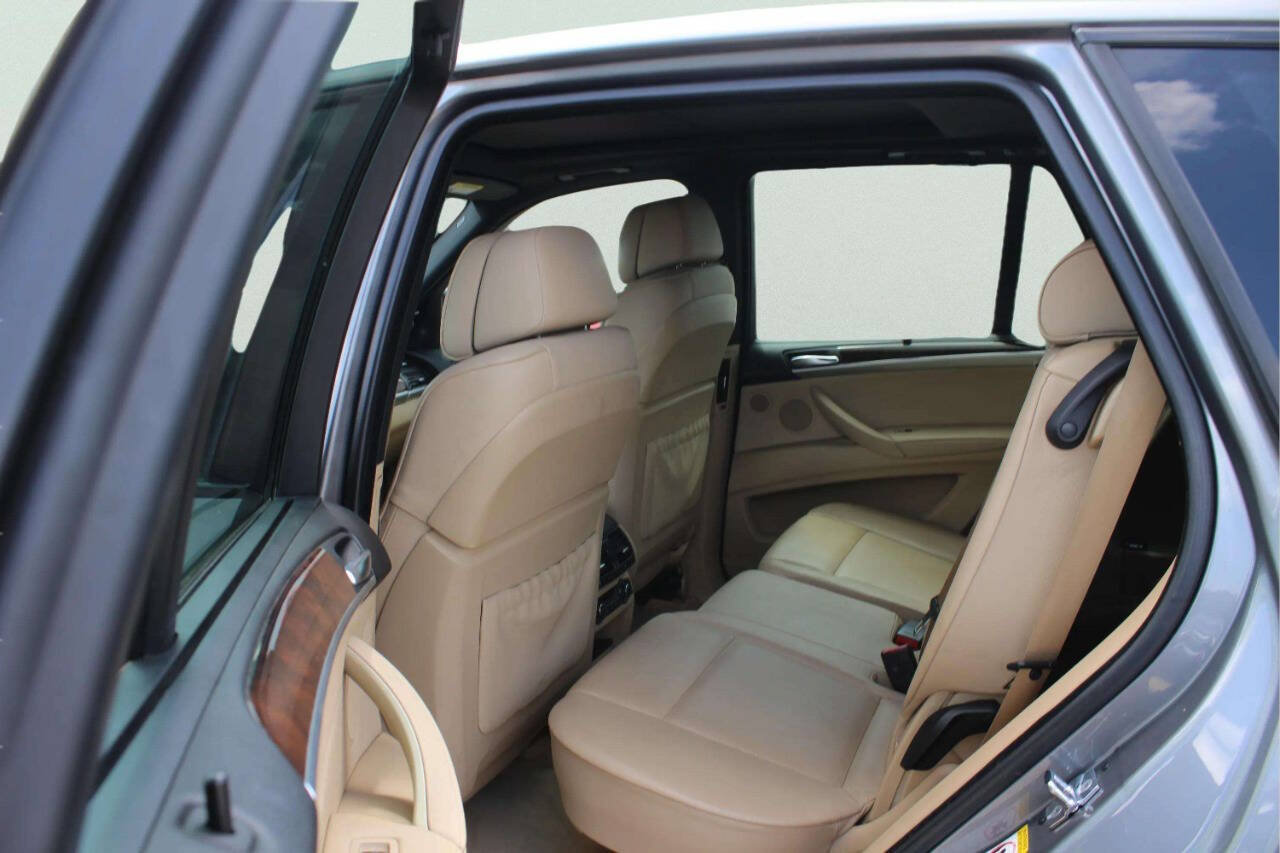 Used 2008 BMW X5 4.8i w/ Sport Pkg AWD/4WD image 6