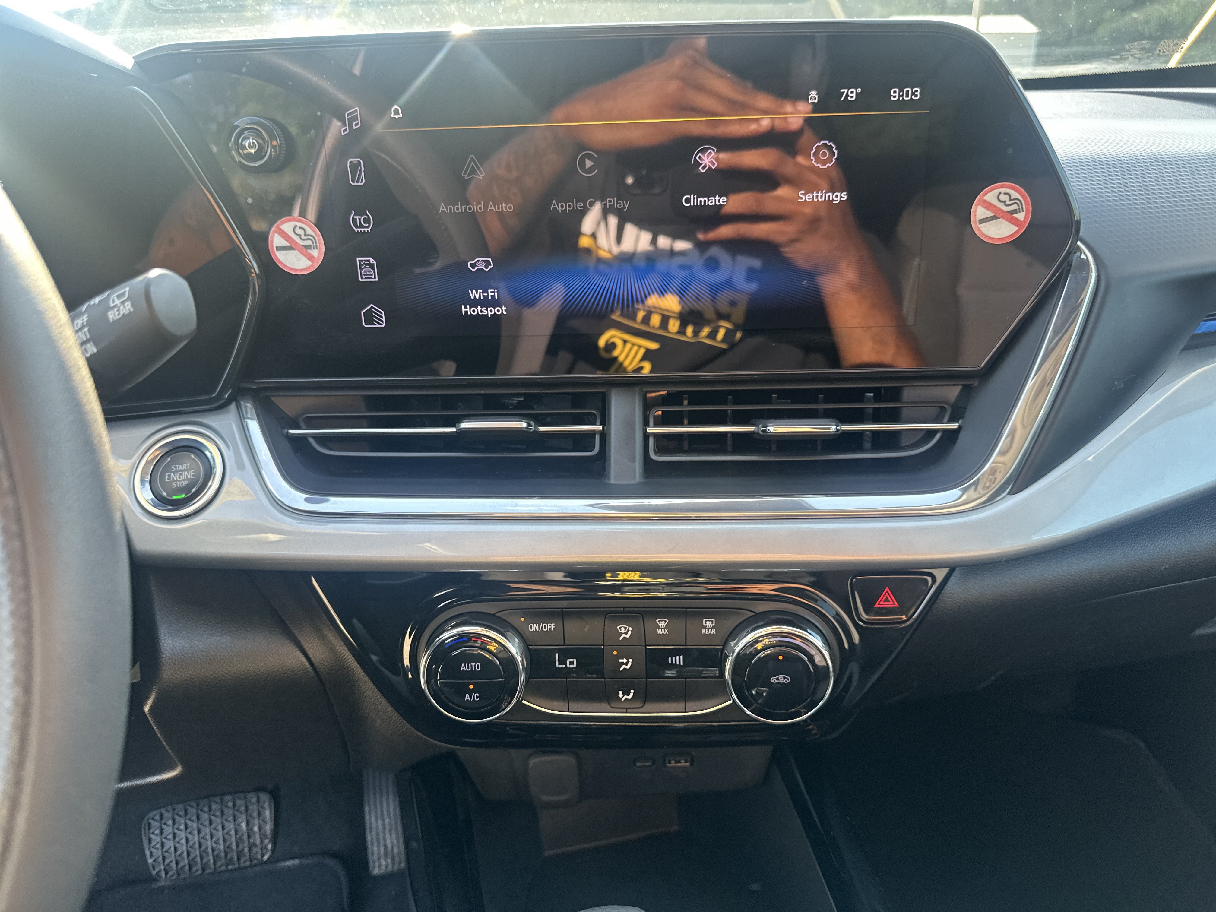 Used 2025 Chevrolet Trax LT FWD image 28