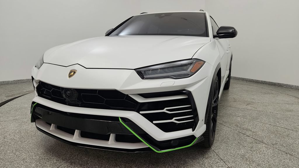 Used 2020 Lamborghini Urus AWD/4WD image 10