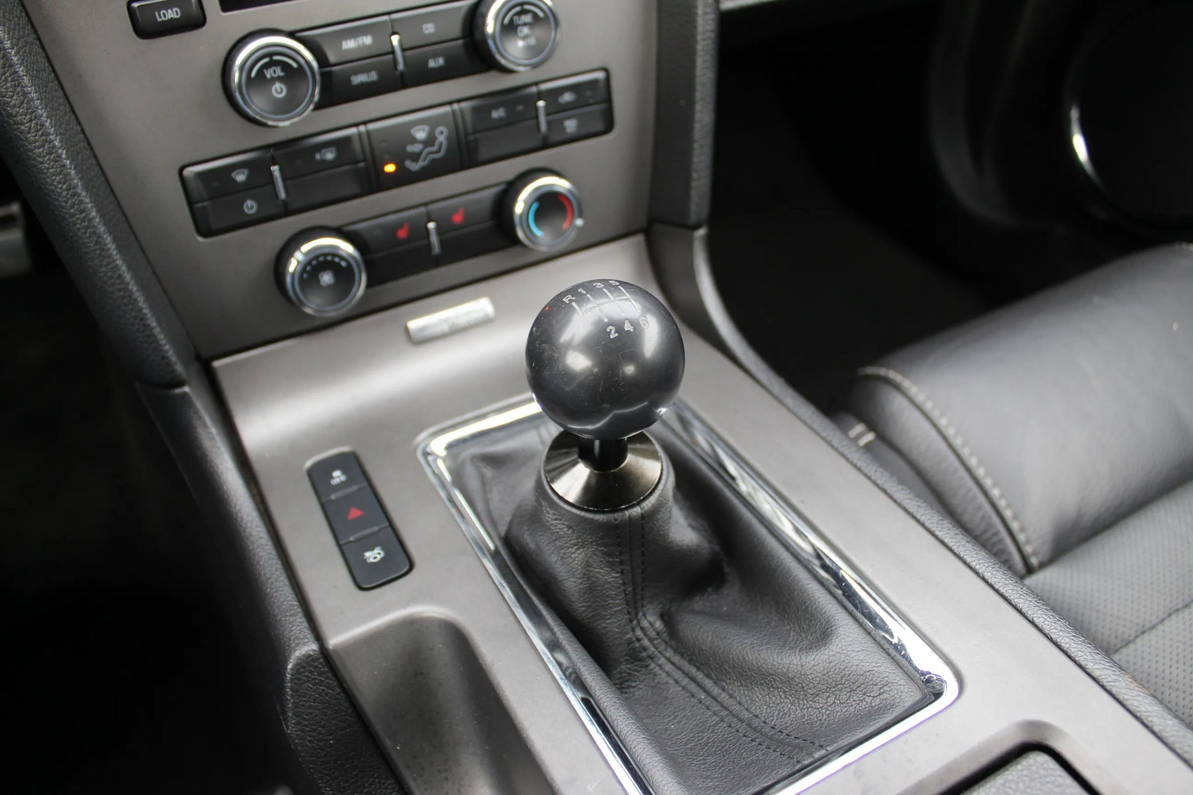 Used 2012 Ford Mustang GT Premium w/ Comfort Pkg image 16