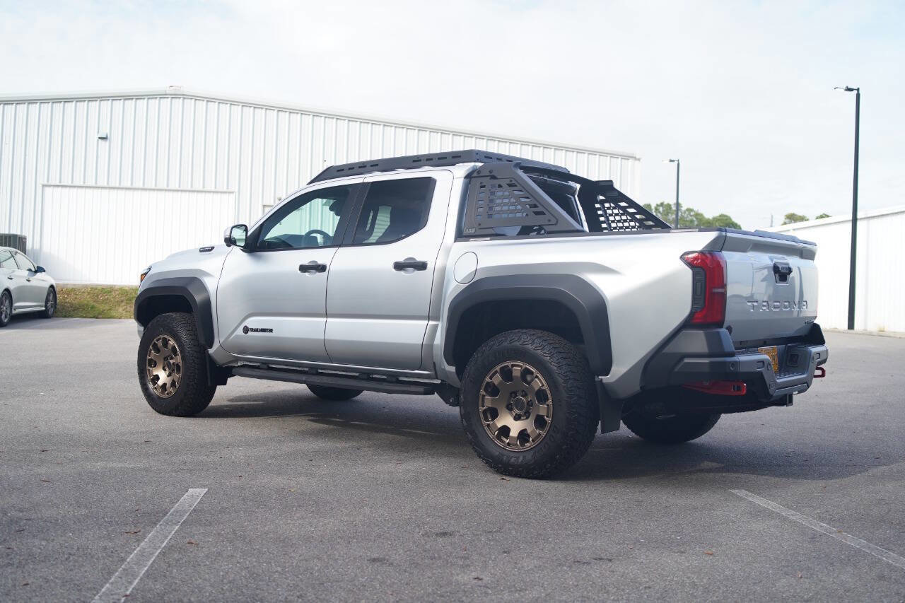 Used 2024 Toyota Tacoma 4x4 Double Cab Hybrid image 11