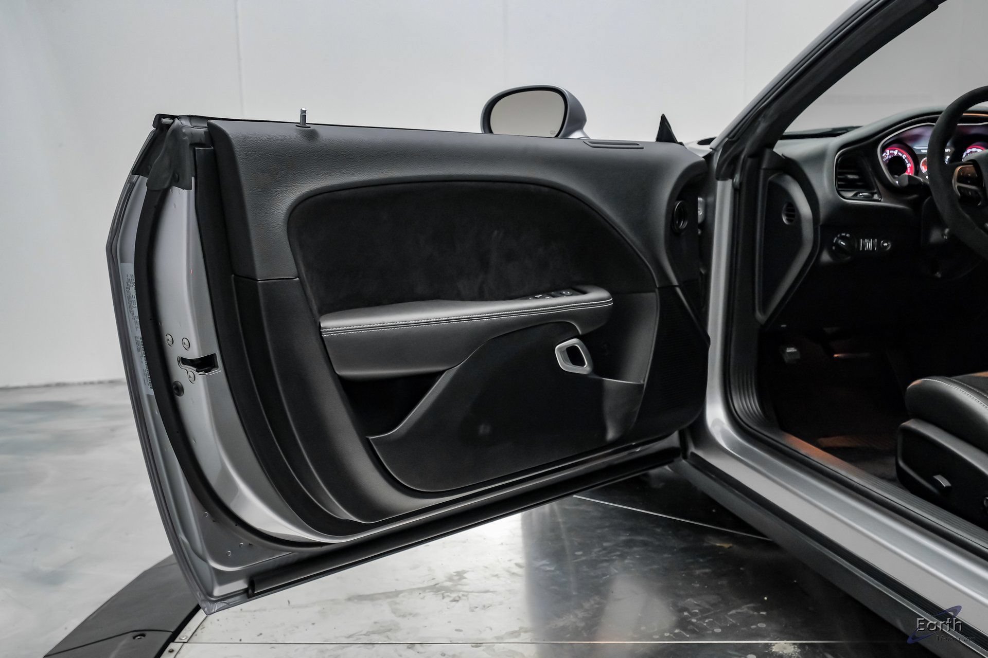 Used 2018 Dodge Challenger SRT Demon RWD image 90