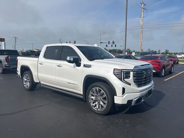 Used 2024 GMC Sierra 1500 Denali w/ Denali Reserve Package AWD/4WD image 9