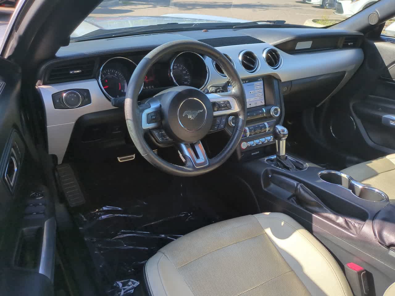 Used 2017 Ford Mustang Premium RWD image 14