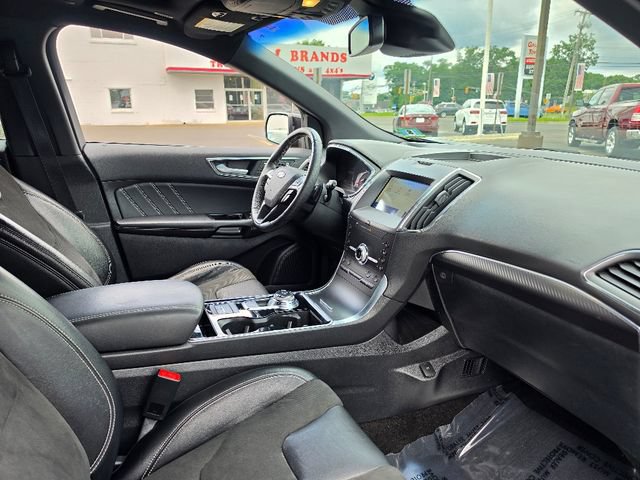 Used 2020 Ford Edge ST w/ Equipment Group 401A AWD/4WD image 11