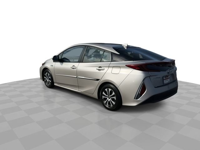 Used 2021 Toyota Prius Prime XLE image 6