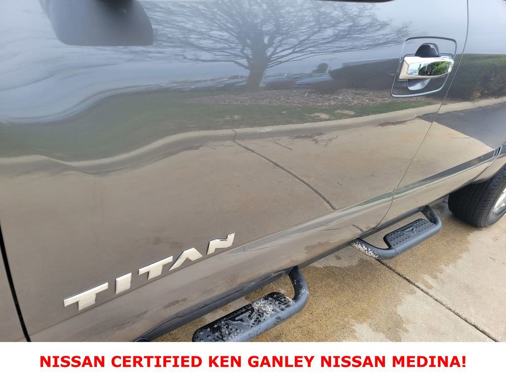 Certified 2024 Nissan Titan SV w/ SV Convenience Package image 11