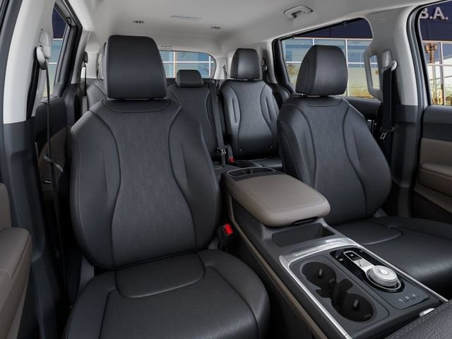 New 2027 Kia Carnival EX FWD image 15