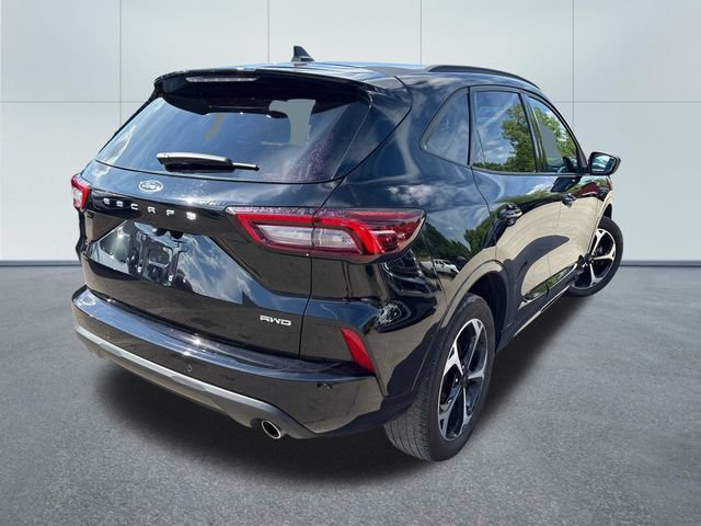 Used 2023 Ford Escape ST-Line Select w/ Tech Pack #2 AWD/4WD image 4