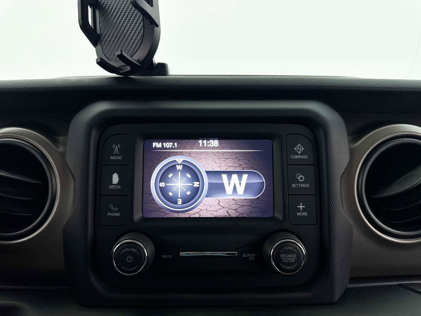 Used 2020 Jeep Wrangler Unlimited Sport AWD/4WD image 4