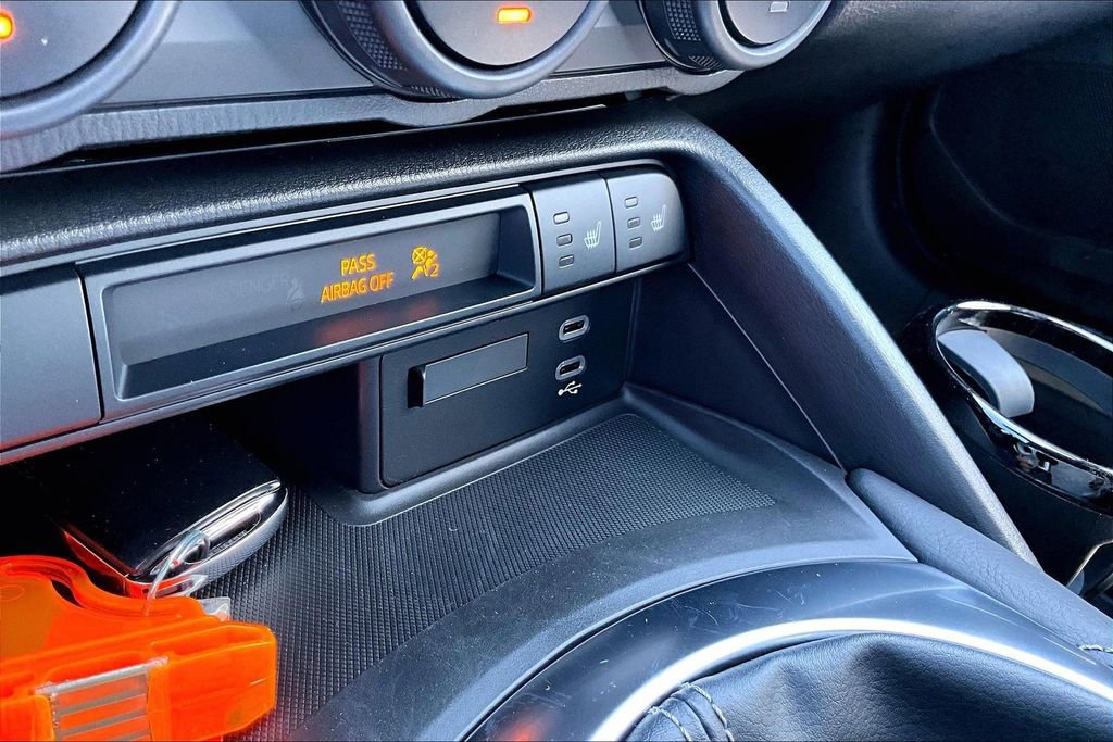 New 2026 MAZDA MX-5 Miata Club w/ Interior Package RWD image 19