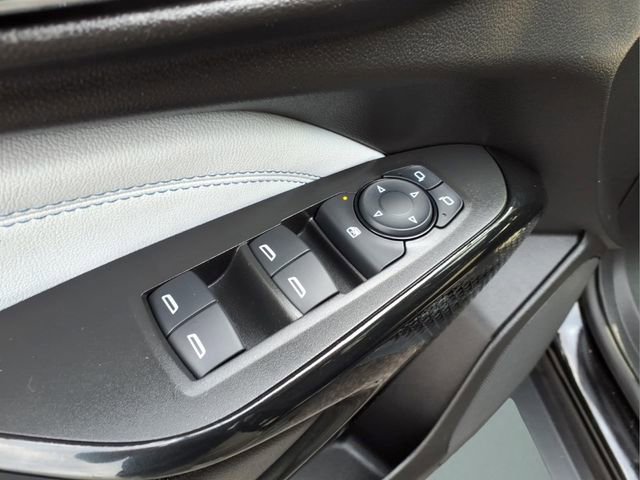 Used 2025 Chevrolet Trax LT FWD image 11