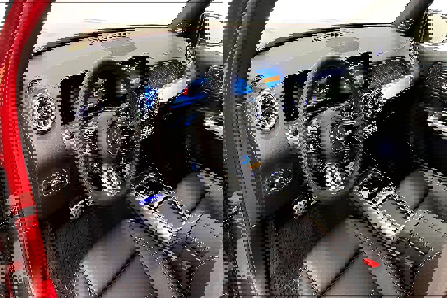 New 2026 Mercedes-Benz GLB 35 AMG 4MATIC image 8