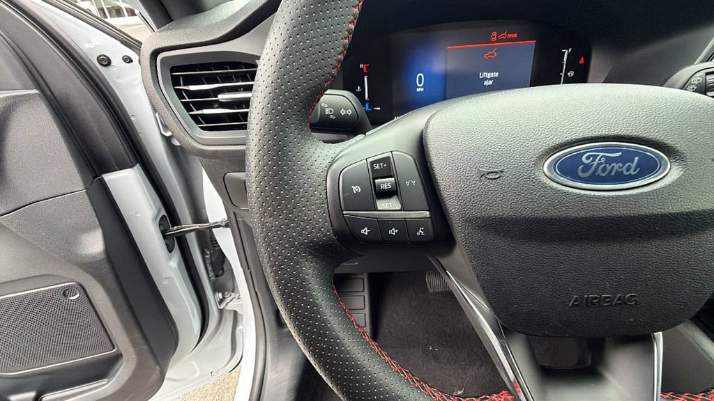 Used 2025 Ford Escape ST-Line FWD image 26