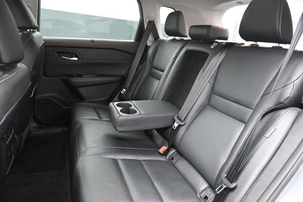 Used 2023 Nissan Rogue SL w/ SL Premium Package AWD/4WD image 14