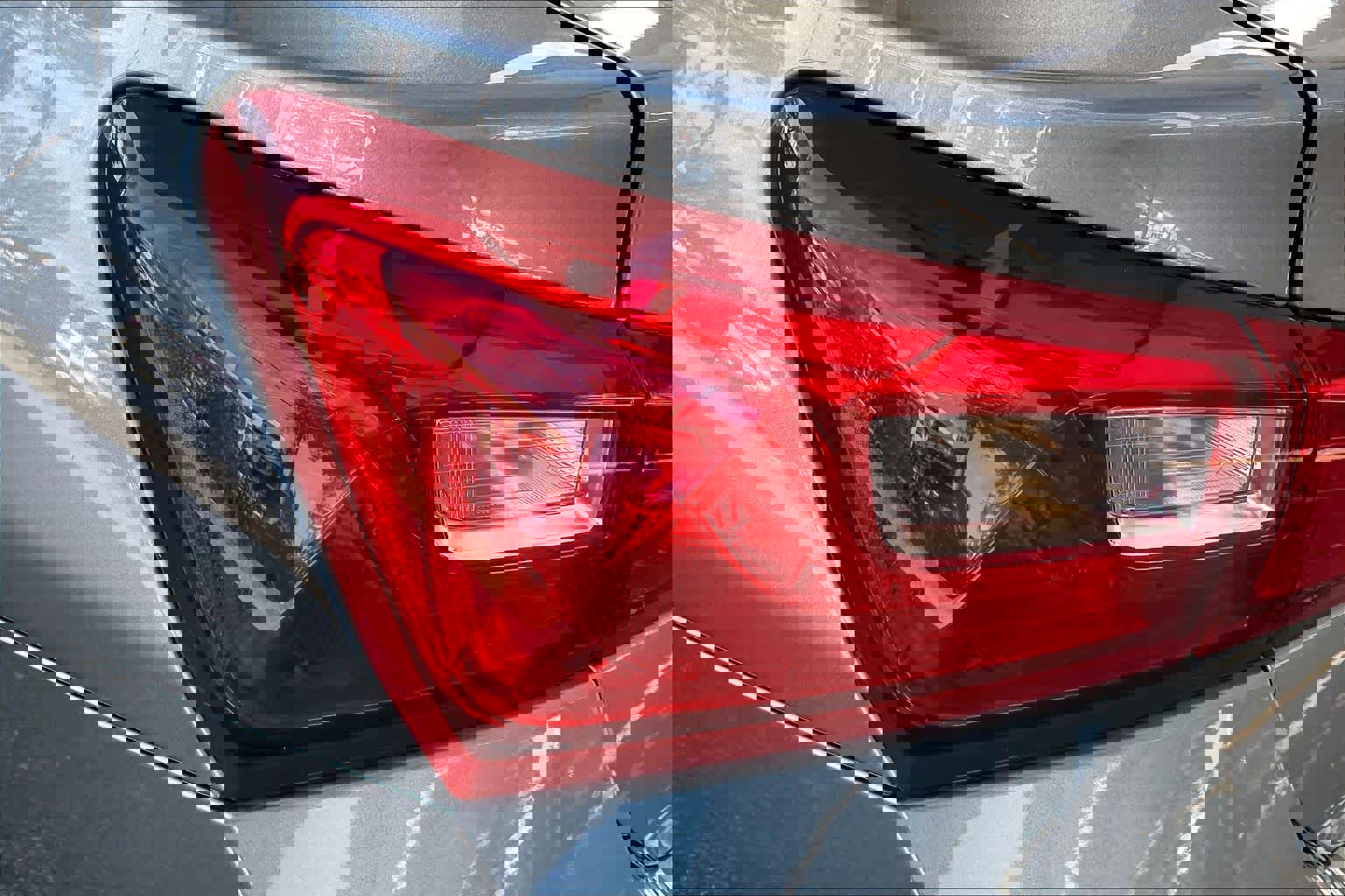 Used 2024 Chevrolet Malibu LT image 25