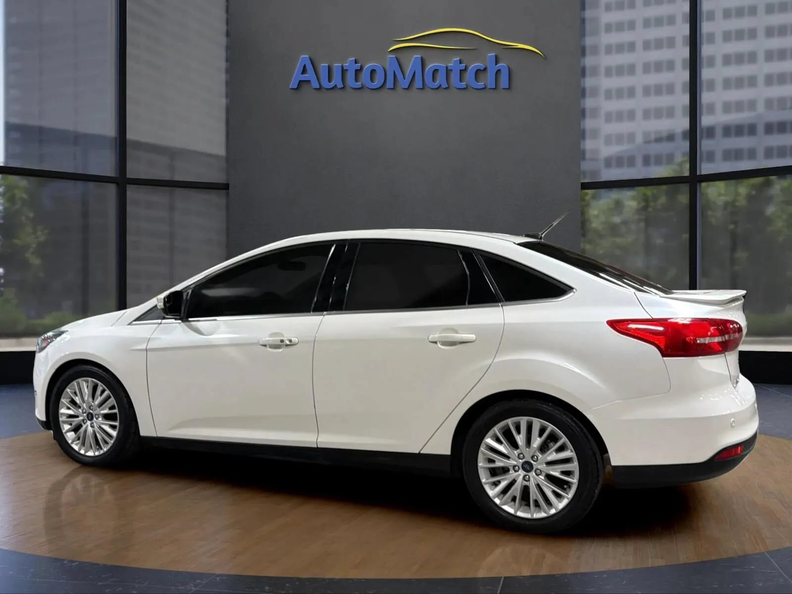 Used 2018 Ford Focus Titanium FWD image 8
