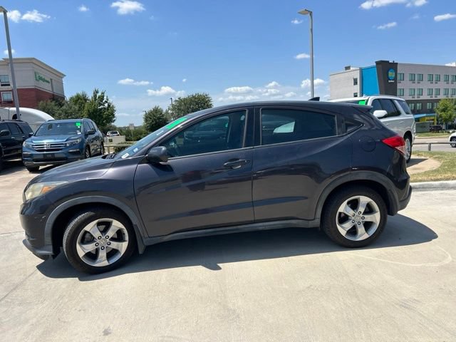 Used 2016 Honda HR-V LX image 6