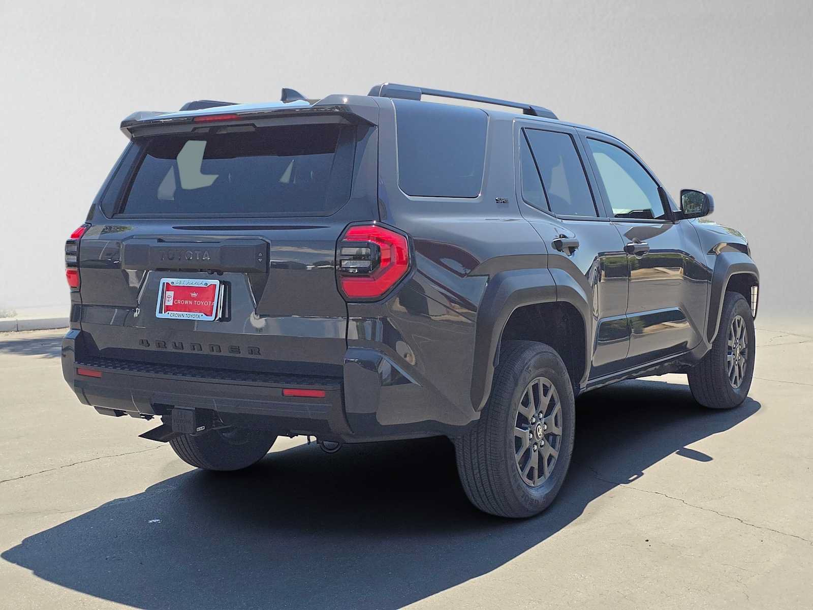Used 2026 Toyota 4Runner SR5 AWD/4WD image 3